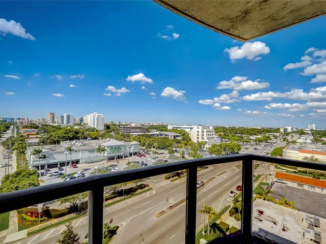 2301 SW 27th Ave # 806, Miami FL 33145