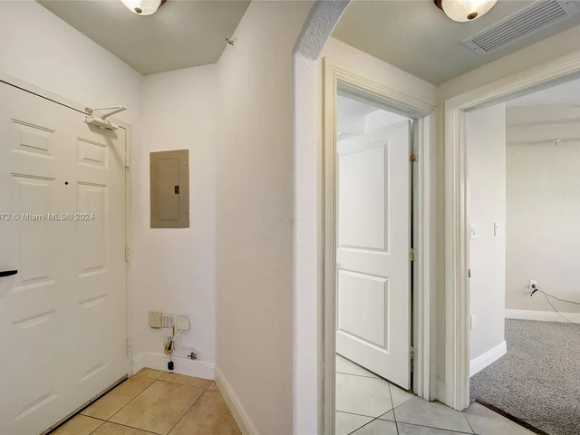 2301 SW 27th Ave # 806, Miami FL 33145