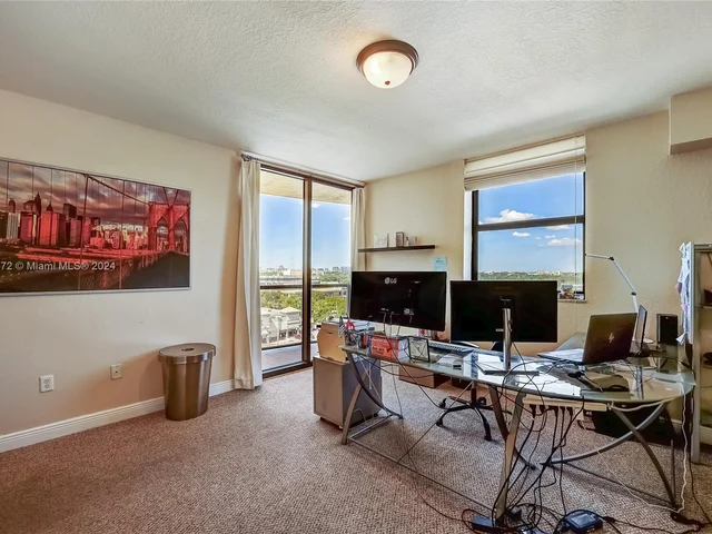 2301 SW 27th Ave # 806, Miami FL 33145