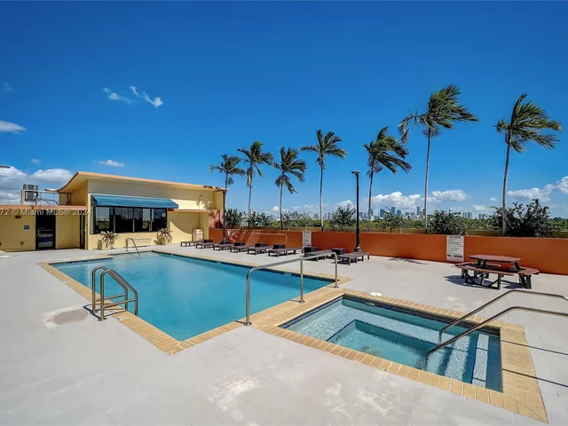 2301 SW 27th Ave # 806, Miami FL 33145