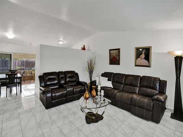 4312 SW 136th Pl, Miami FL 33175