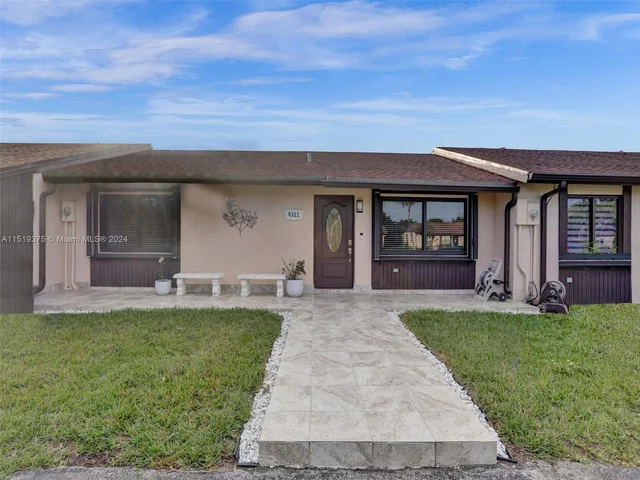 4312 SW 136th Pl, Miami FL 33175