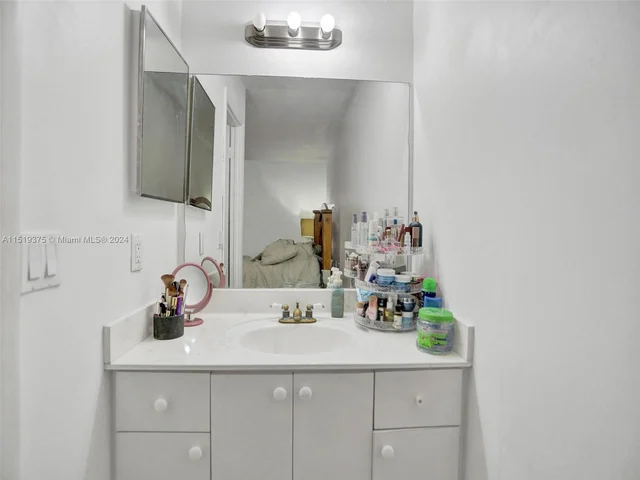 4312 SW 136th Pl, Miami FL 33175