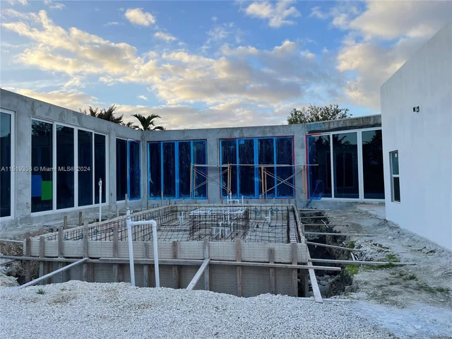 3831 SW 130 ave, Miami FL 33175