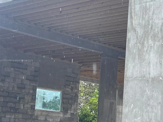 3831 SW 130 ave, Miami FL 33175