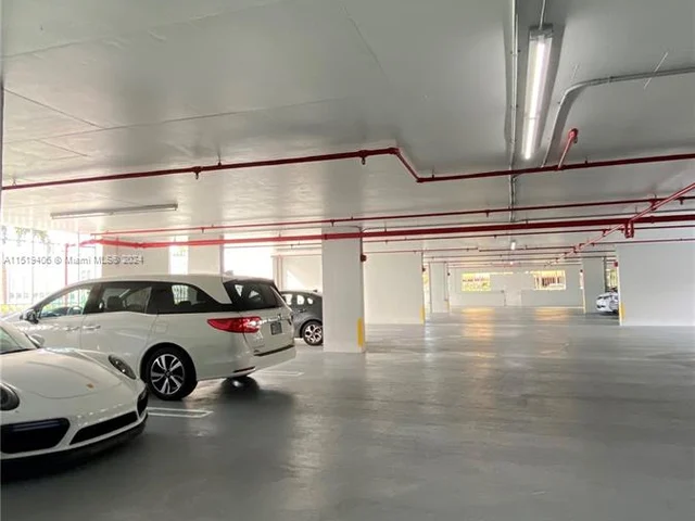 17800 N Bay Rd # 405, Sunny Isles Beach FL 33160