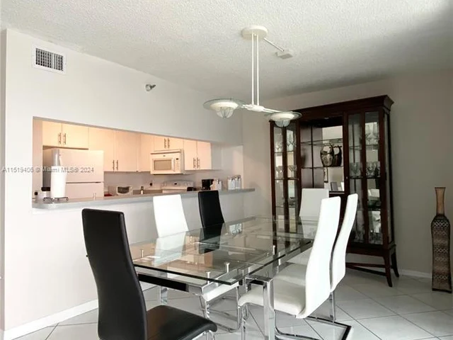 17800 N Bay Rd # 405, Sunny Isles Beach FL 33160