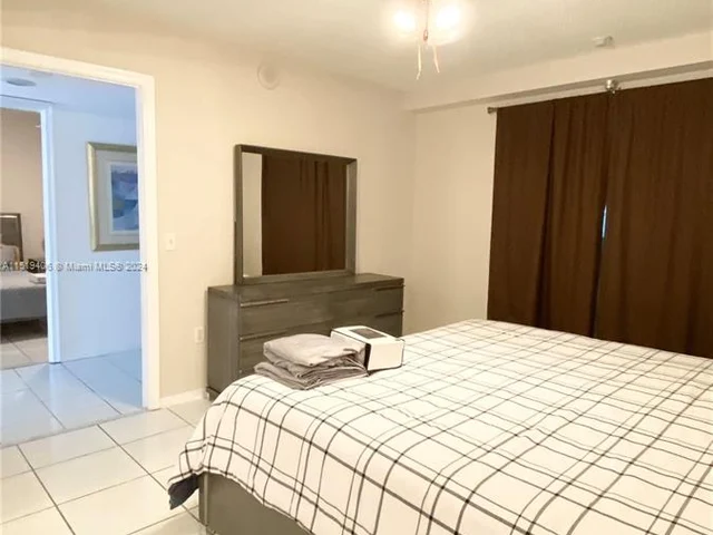 17800 N Bay Rd # 405, Sunny Isles Beach FL 33160