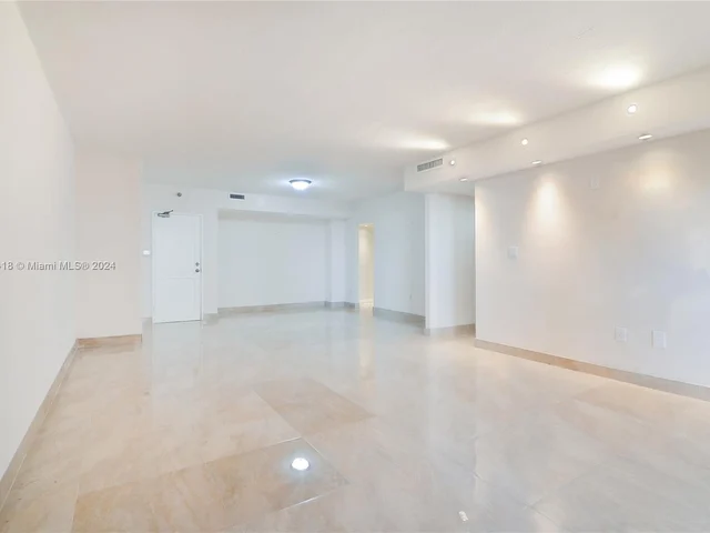 10185 Collins Ave # 1010, Bal Harbour FL 33154
