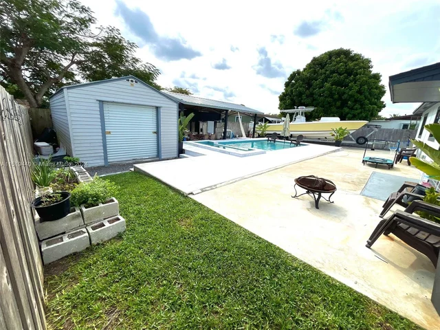 14420 SW 297th St, Homestead FL 33033