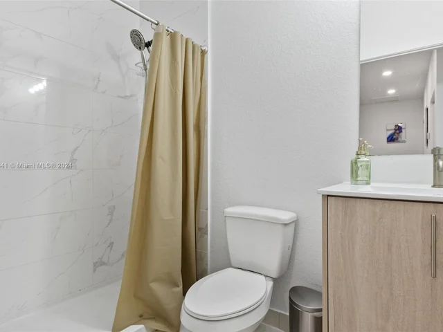 1171 NW 2nd Ter, Florida City FL 33034