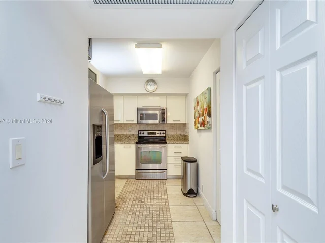 3300 NE 191st St # 1608, Aventura FL 33180