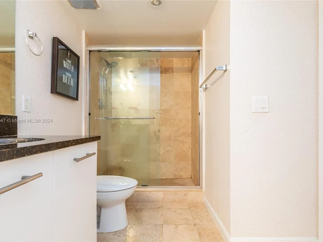 3300 NE 191st St # 1608, Aventura FL 33180