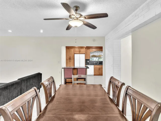 636 SW 4th Ct # 636, Hallandale Beach FL 33009