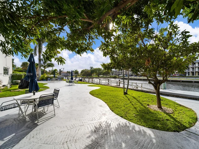 467 Golden Isles Dr # 108, Hallandale Beach FL 33009