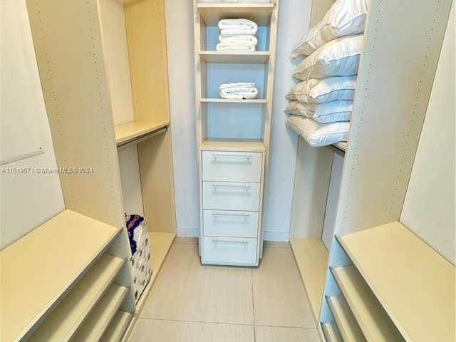 1300 S Miami Ave # 1608, Miami FL 33130