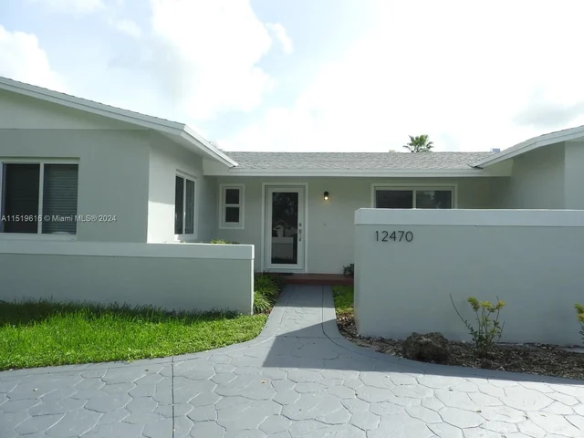 12470 SW 106th St, Miami FL 33186