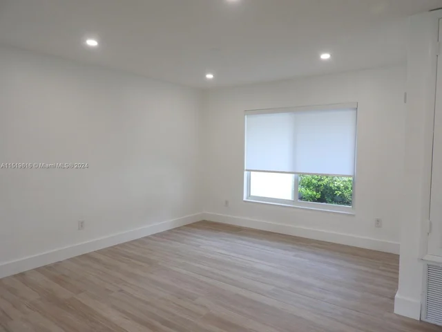 12470 SW 106th St, Miami FL 33186