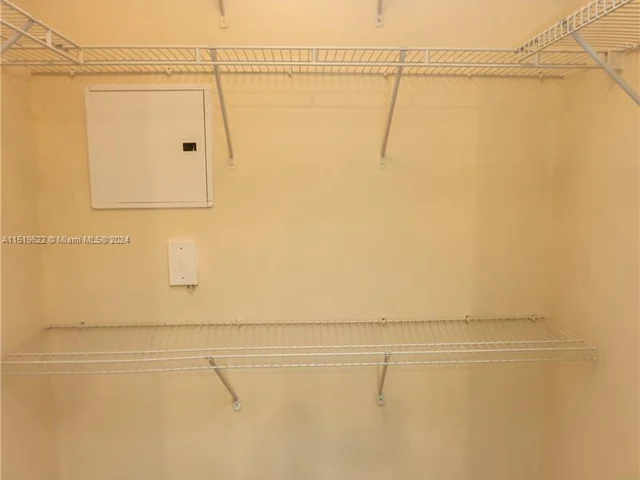 325 S Biscayne Blvd # 1220, Miami FL 33131