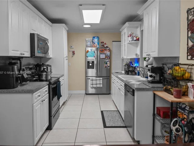 19310 NW 48th Ct, Miami Gardens FL 33055