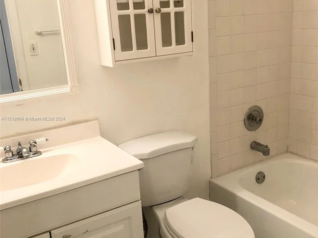 15701 W Waterside Cir # 202, Sunrise FL 33326