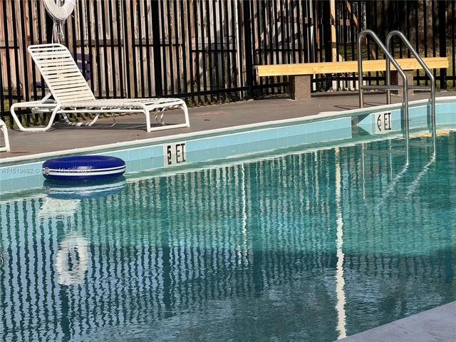 819 NE 214th Ln # 1, Miami FL 33179