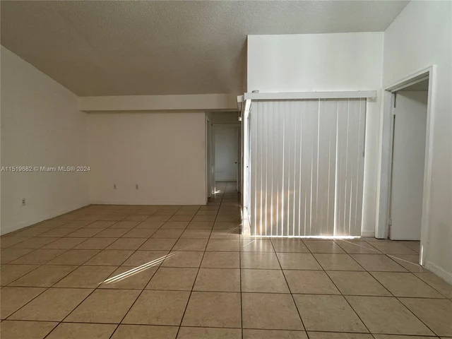 819 NE 214th Ln # 1, Miami FL 33179