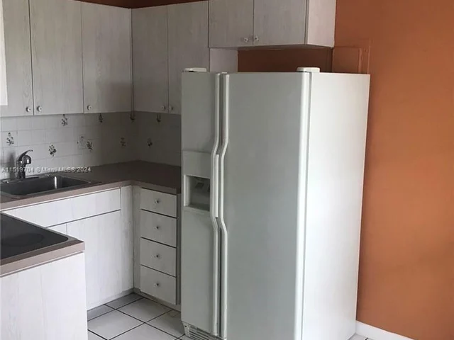 2795 SE 1st Ct # 10, Pompano Beach FL 33062