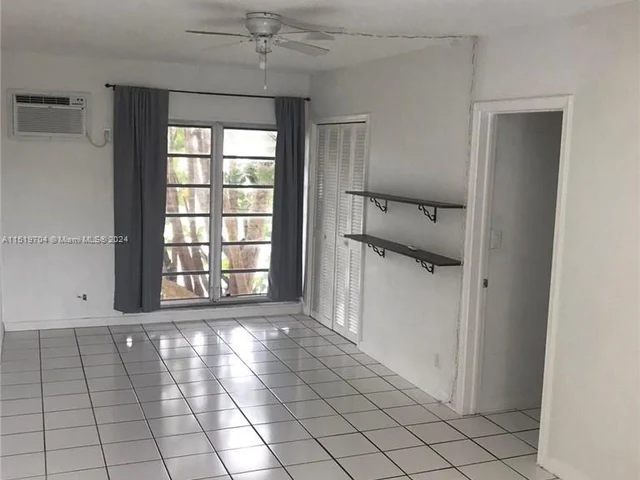 2795 SE 1st Ct # 10, Pompano Beach FL 33062