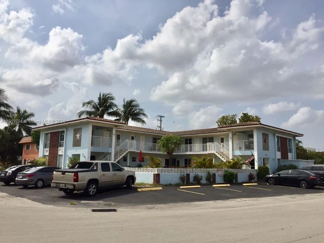 2795 SE 1st Ct # 10, Pompano Beach FL 33062