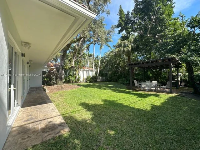 1212 Manati Ave, Coral Gables FL 33146