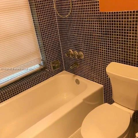 2795 SE 1st Ct # 11, Pompano Beach FL 33062