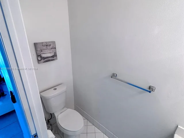 2078 Madeira Dr, Weston FL 33327