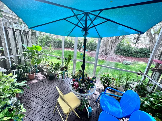 2078 Madeira Dr, Weston FL 33327