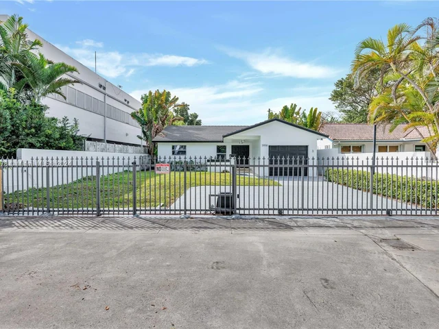 3958 SW 62nd Ave, Miami FL 33155