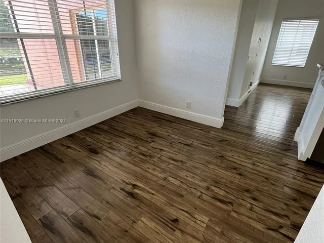 793 Tanglewood Cir, Weston FL 33327