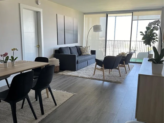 20301 W COUNTRY CLUB DR # 1922, Aventura FL 33180