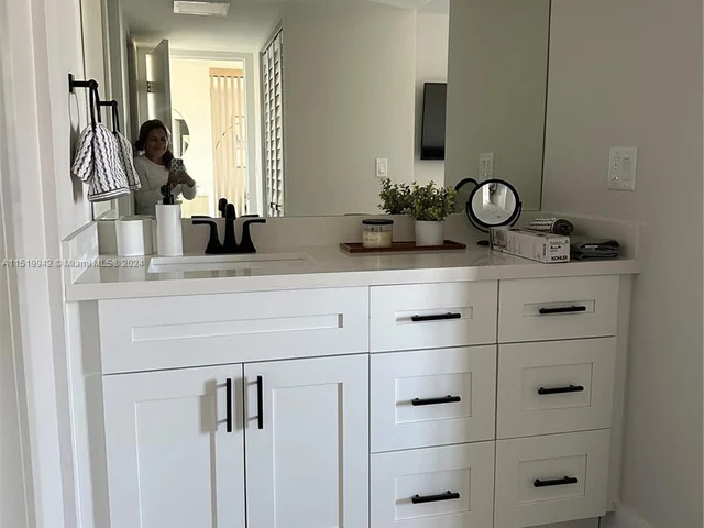 20301 W COUNTRY CLUB DR # 1922, Aventura FL 33180