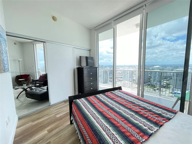 1750 N Bayshore Dr # 5614, Miami FL 33132