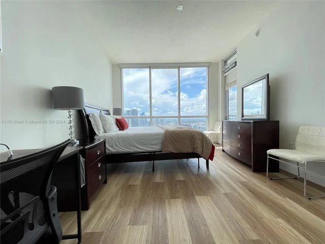 1750 N Bayshore Dr # 5614, Miami FL 33132