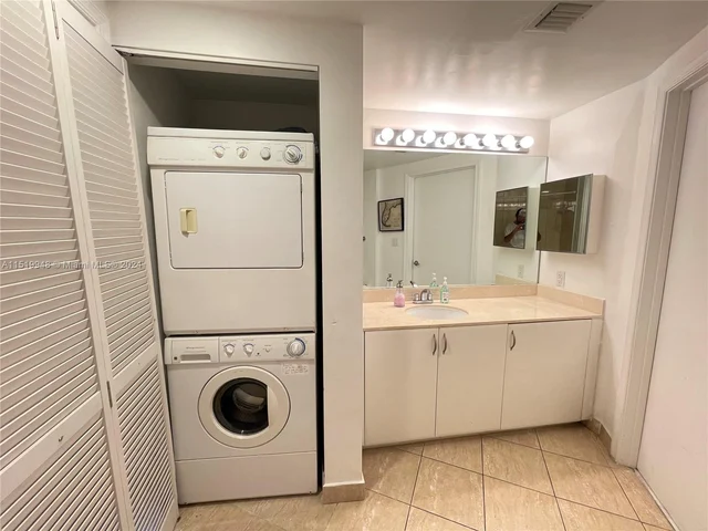 1750 N Bayshore Dr # 5614, Miami FL 33132