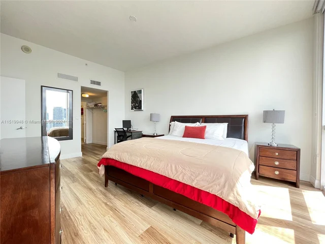 1750 N Bayshore Dr # 5614, Miami FL 33132