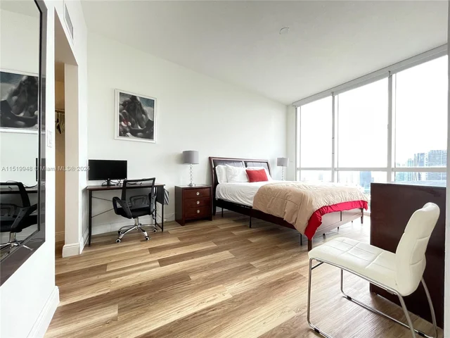 1750 N Bayshore Dr # 5614, Miami FL 33132