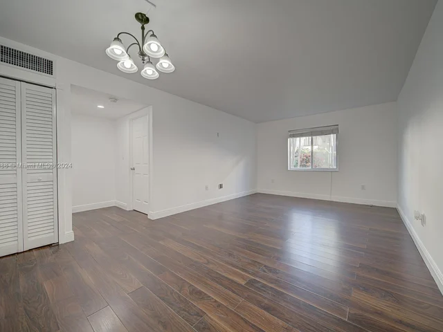 8603 SW 68th Ct # 7, Pinecrest FL 33156