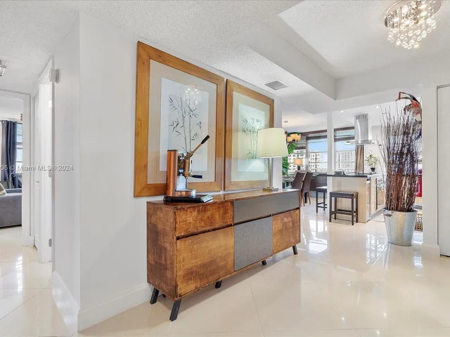 2851 NE 183rd St # 1717E, Aventura FL 33160