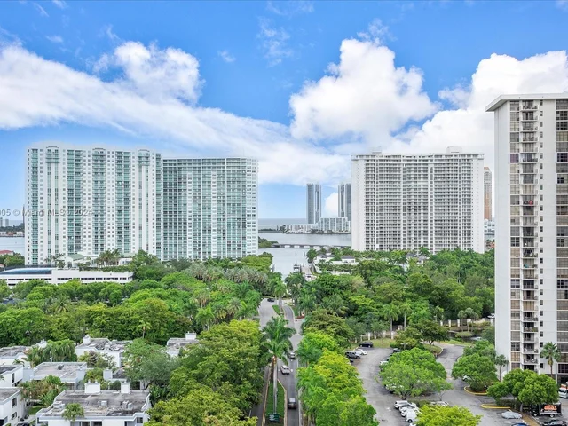 2851 NE 183rd St # 1717E, Aventura FL 33160