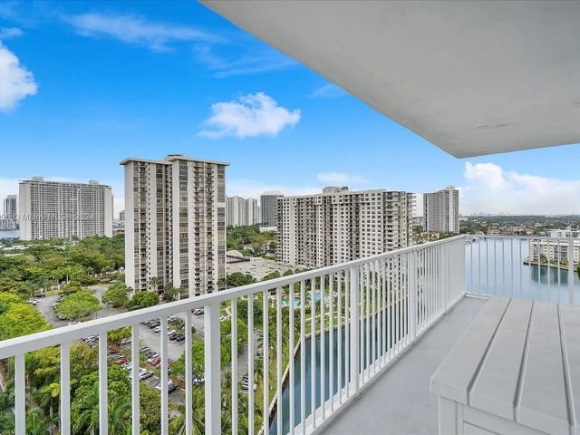 2851 NE 183rd St # 1717E, Aventura FL 33160