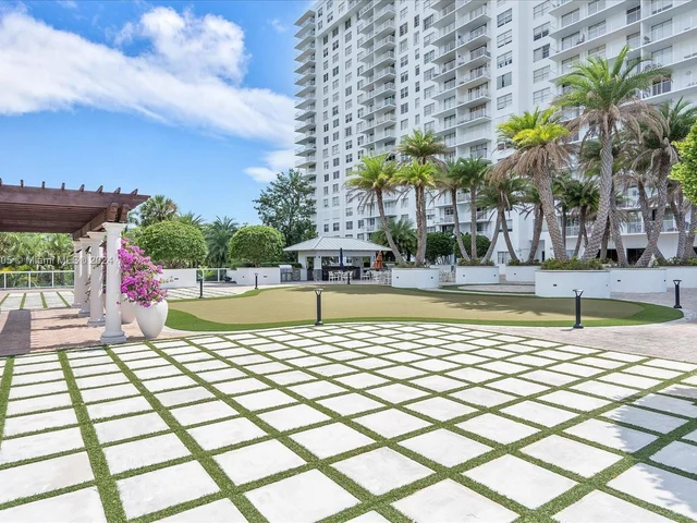 2851 NE 183rd St # 1717E, Aventura FL 33160