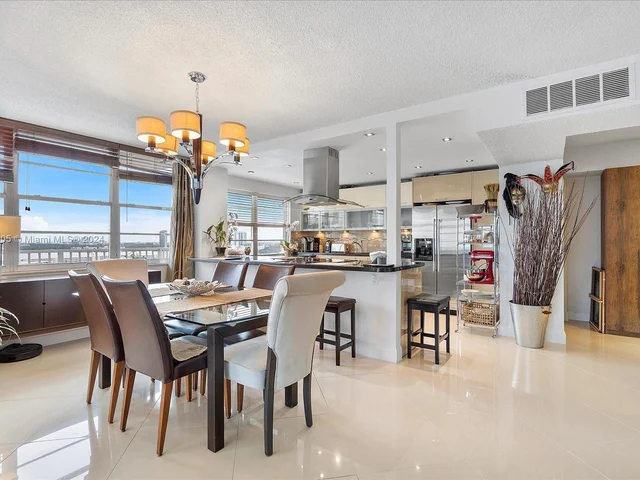 2851 NE 183rd St # 1717E, Aventura FL 33160