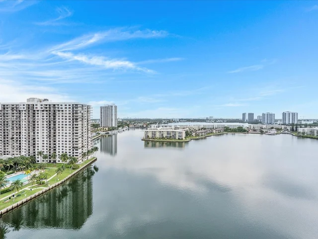 2851 NE 183rd St # 1717E, Aventura FL 33160